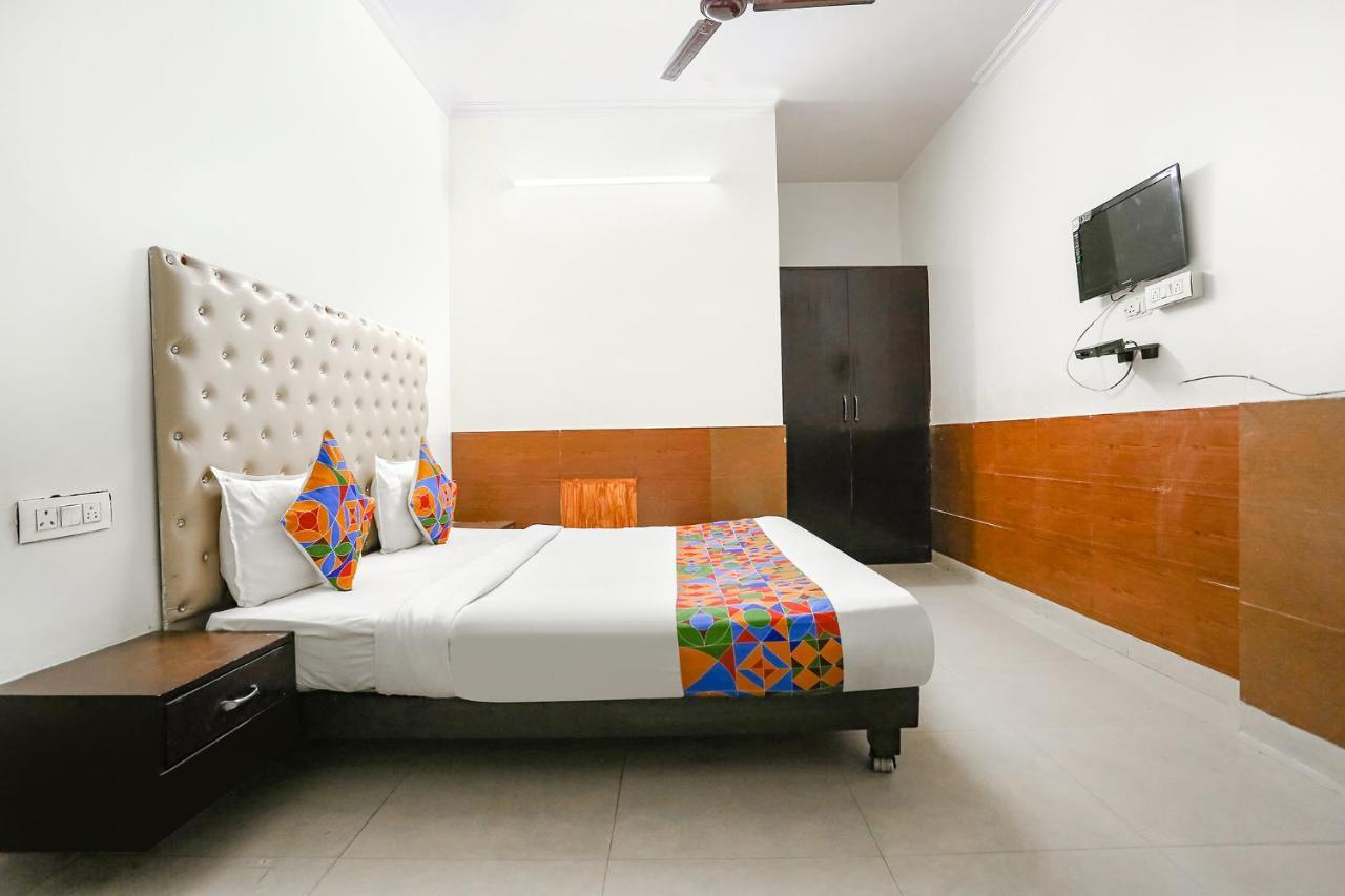 Fabhotel The Lazeez Nueva Delhi Exterior foto